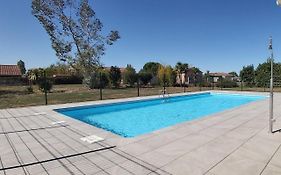 La Campagne Romantique - Avec Entree Autonome, Parking Prive & Sa Piscine ! -