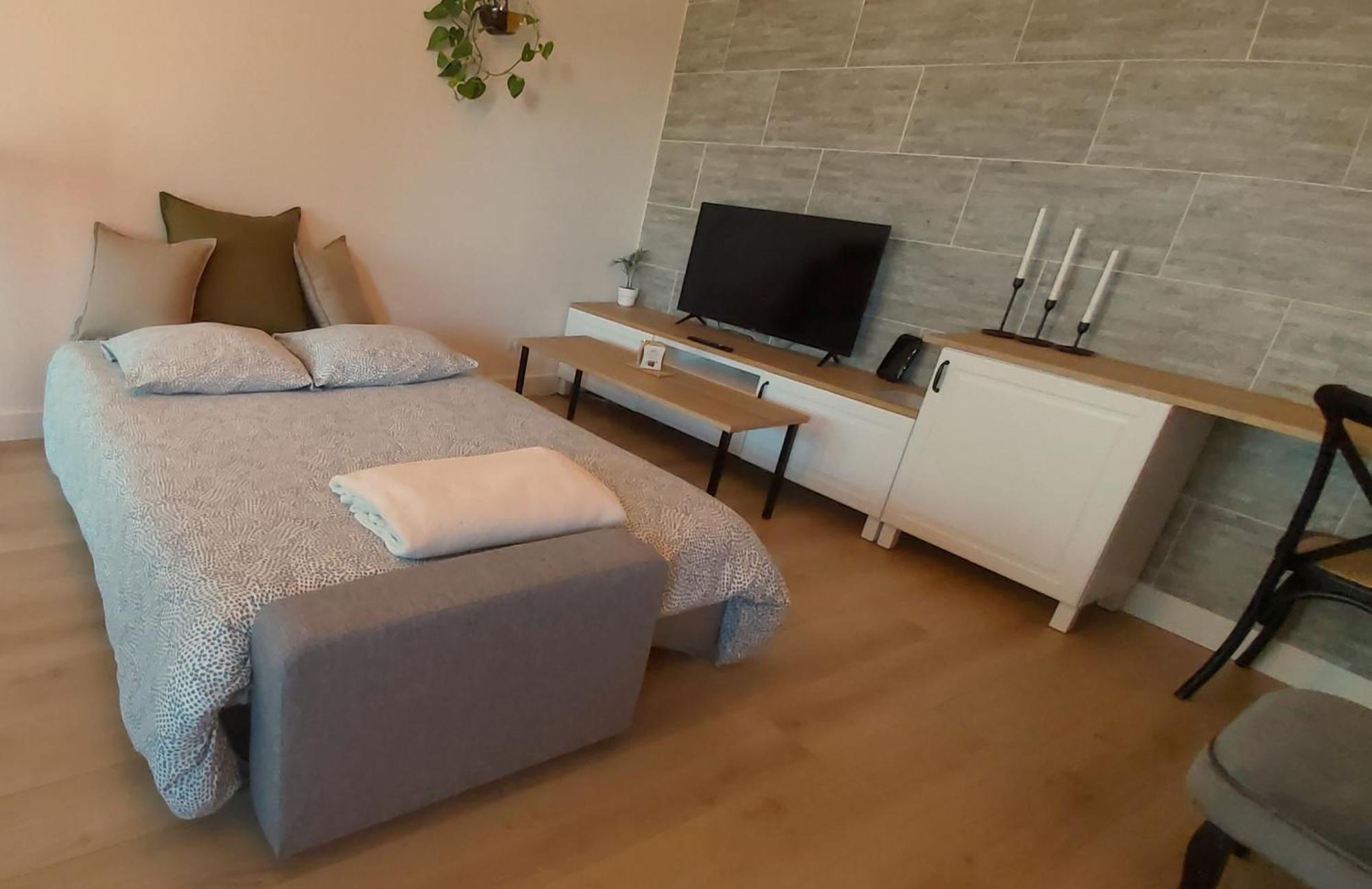 La Campagne Romantique - Avec Entree Autonome, Clim Neuve, Parking Prive & Sa Piscine ! - Saint-Sulpice  Extérieur photo
